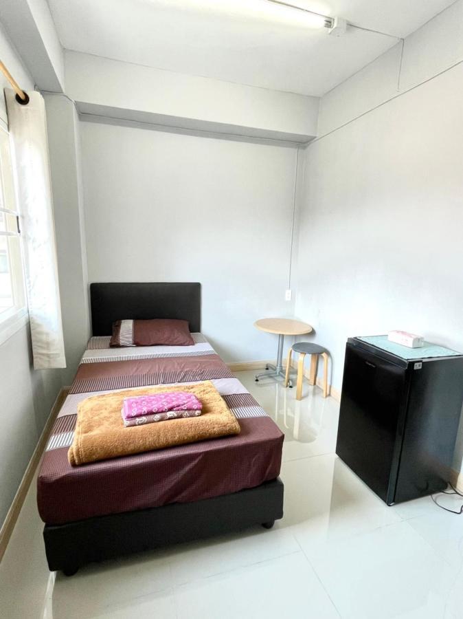 808 Bangkok Apartamento Exterior foto
